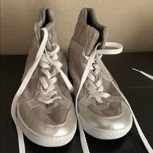 Grey and silver lightly used guess high tops